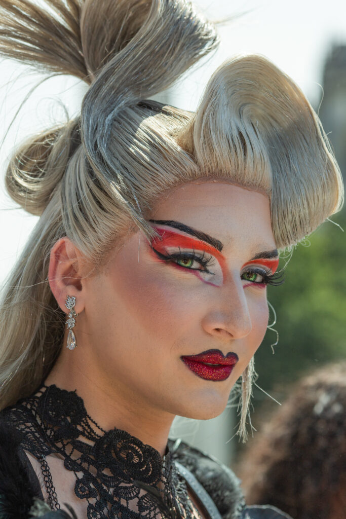 Charlotte Delacroix - Photographie Fine Art - Série Gaietés - Drag Queen